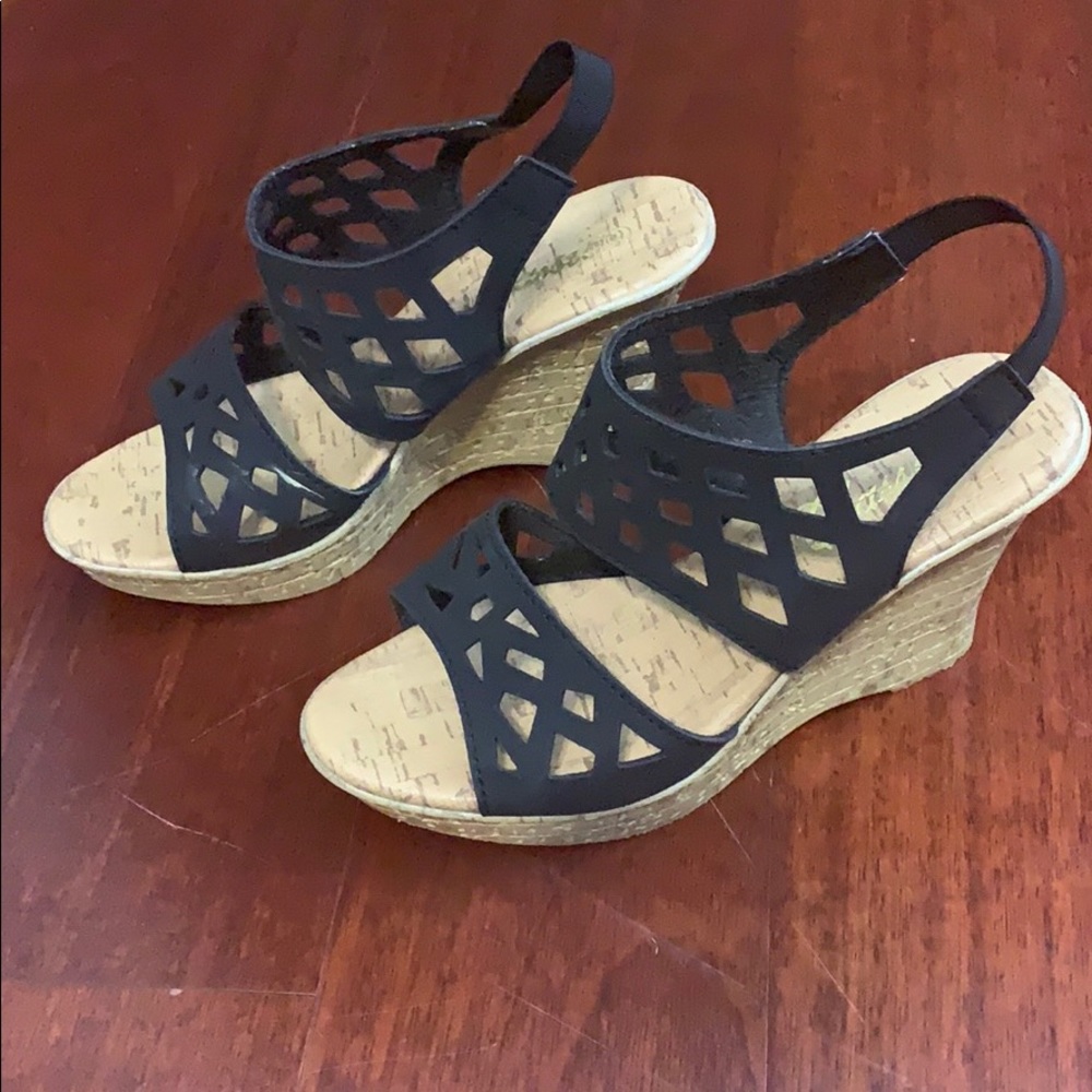 Classic black sandal wedges